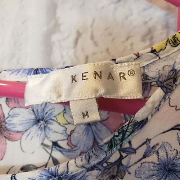 KENAR Cap Sleeve Floral Lightweight Blouse - Picture 4 of 9